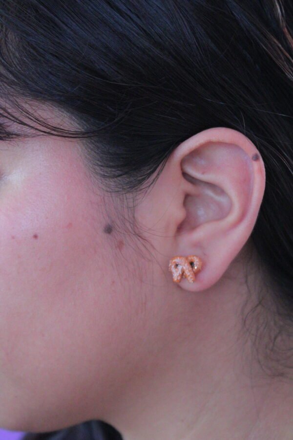 Aretes pretzel